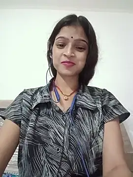 Mohnicute stripchat live cam model