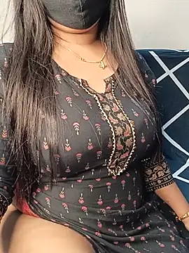 SSiya- stripchat live cam model