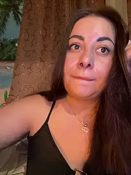 DaisyStreet stripchat live cam model