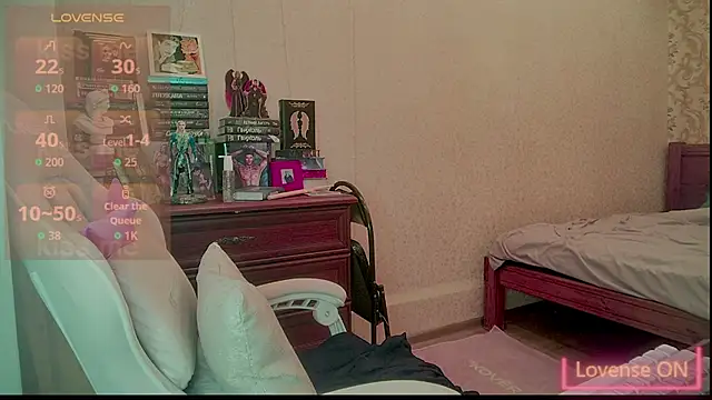 lunar_Sanata stripchat live cam model