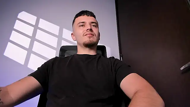 james_connor2 stripchat live cam model