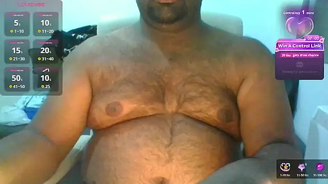 indianbearbot stripchat live cam model