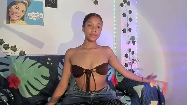 ElectraaJoness stripchat live cam model