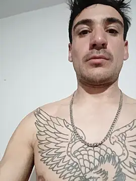 Leooo1722 stripchat live cam model