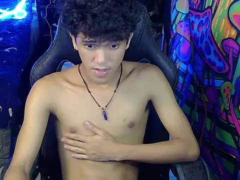 hugekenbigcock stripchat live cam model