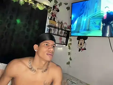 JUANBIGCOCK21CM stripchat live cam model