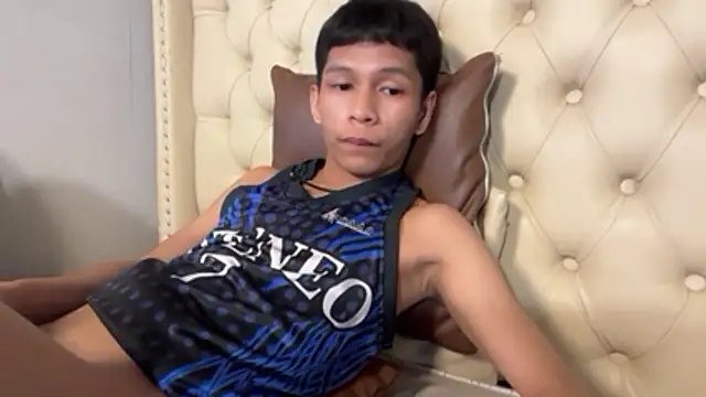 its_rence stripchat live cam model