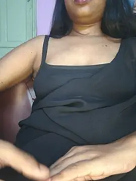 Shivani-tiwari stripchat live cam model