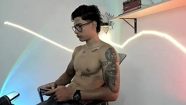 srghost333 stripchat live cam model