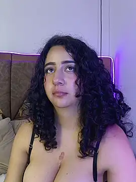 bella_swwan_ stripchat live cam model
