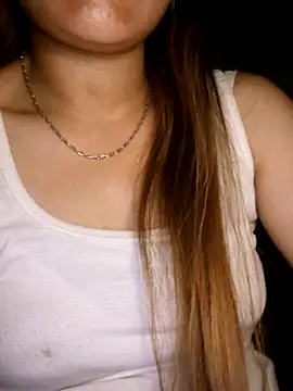 Ttitii99 stripchat live cam model