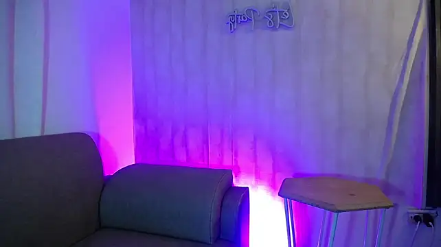 Axxel_White stripchat live cam model