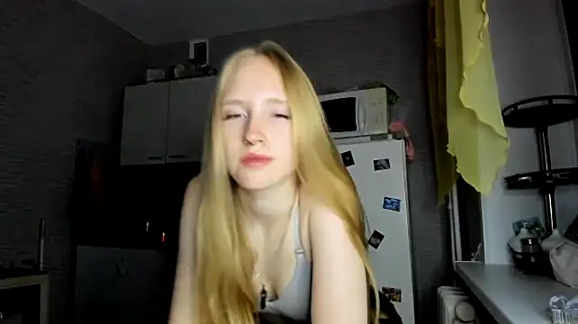 Mia_Azart stripchat live cam model