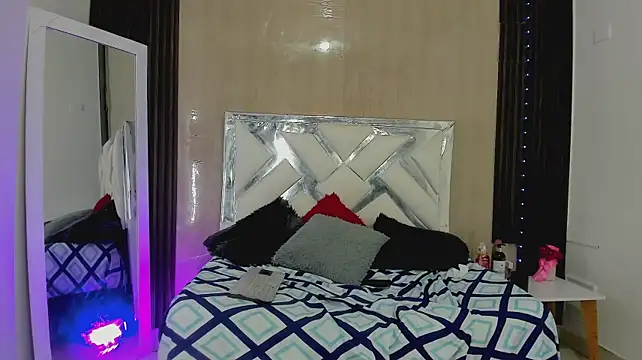 Darly_sanchez stripchat live cam model