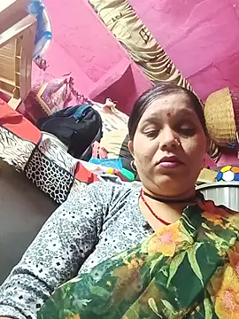 Poojaraja420 stripchat live cam model
