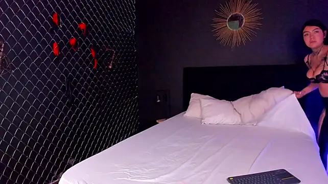 AngelineLeroy stripchat live cam model