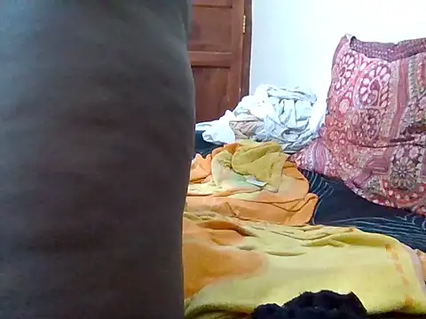 sexy-ass256 stripchat live cam model
