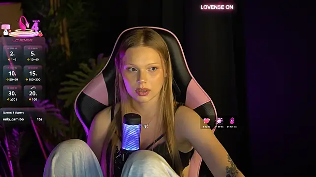 Charlotte_meoww stripchat live cam model