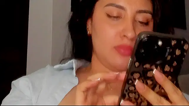 AnushaKumari stripchat live cam model