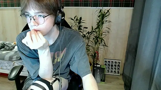 Felter_8135 stripchat live cam model