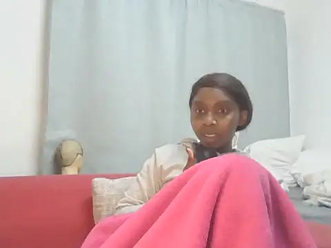 Sexxybella27 stripchat live cam model
