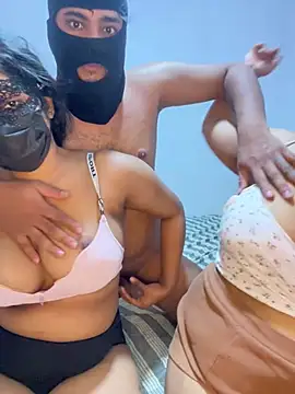 Savi-SL stripchat live cam model