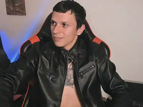 Masterdave7 stripchat live cam model