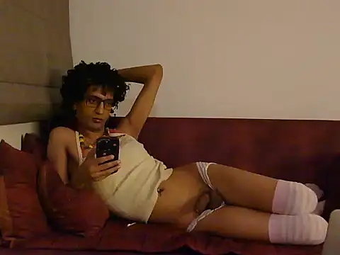 vale_vzg stripchat live cam model