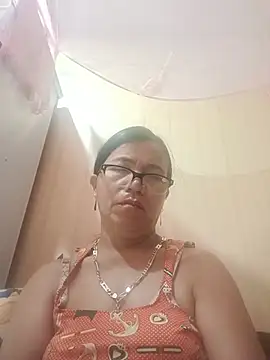 Chilly-wet stripchat live cam model