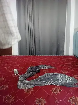sexy-jaan stripchat live cam model