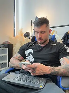 DimitriSullivan_ stripchat live cam model