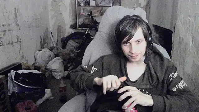 makarov1993 stripchat live cam model