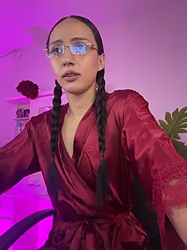 Im_lauritaa stripchat live cam model