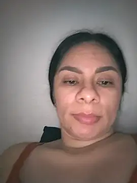 luna_pinky stripchat live cam model