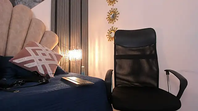 MsCeleste_ stripchat live cam model