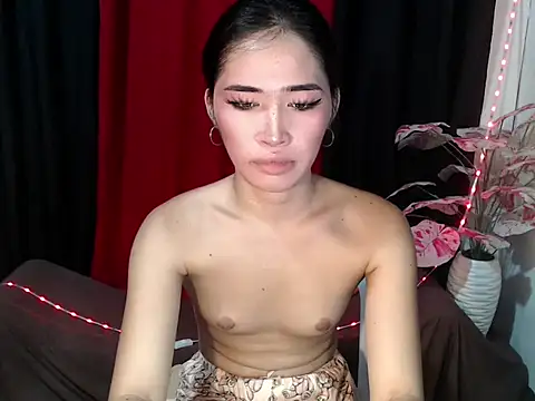urasiankylie stripchat live cam model