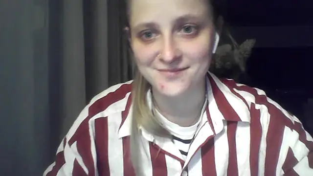 LeaWetGirl stripchat live cam model