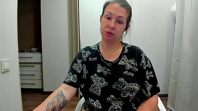 PregnantEva stripchat live cam model