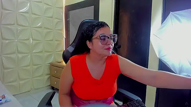 megan_glenda stripchat live cam model