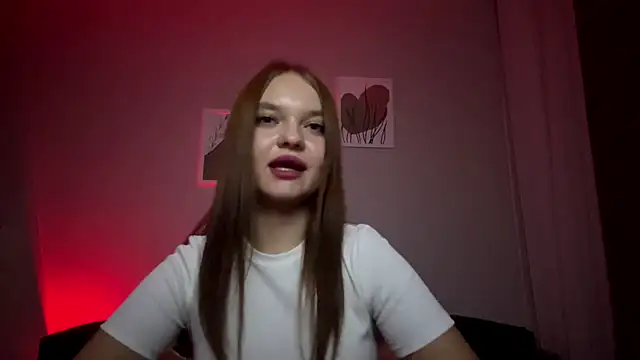 Frostyylina stripchat live cam model