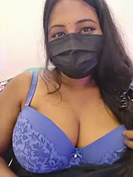 its-mahi- stripchat live cam model