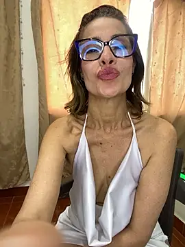 Goddess-Love- stripchat live cam model