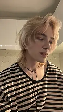 ixistudiomember stripchat live cam model