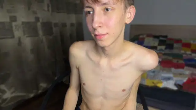 WillieSweetie stripchat live cam model
