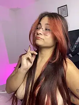 NikyFrequency stripchat live cam model