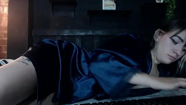 melodyygirl_ stripchat live cam model