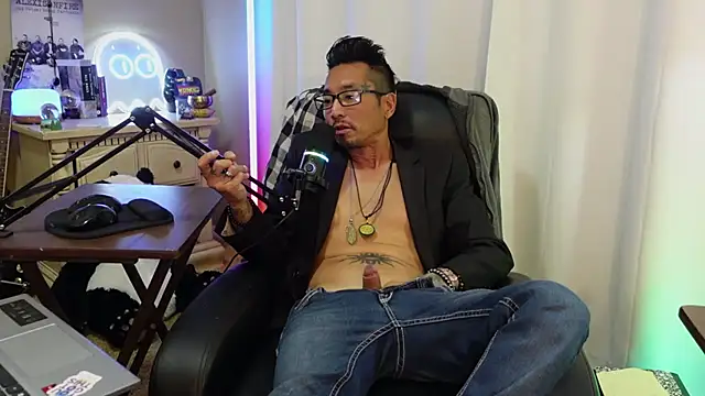 Ghost11_11 stripchat live cam model