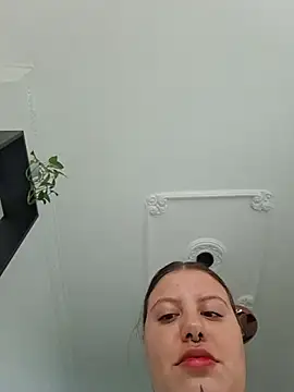 Srta-Weaver stripchat live cam model