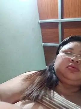 Sella-A stripchat live cam model