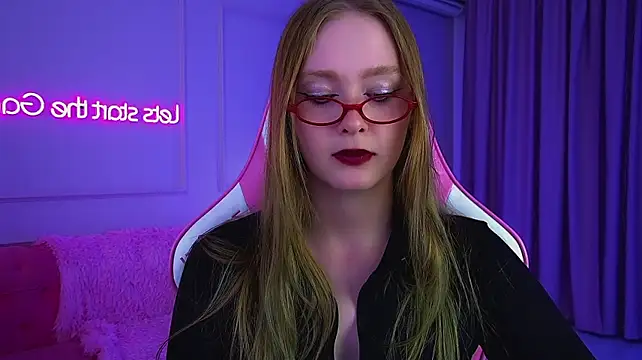 AgataFoxley stripchat live cam model
